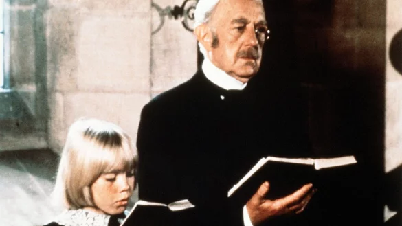 Im Weihnachtsfilm «Der kleine Lord» zeigt auch der hartherzige Earl plötzlich seine weiche Seite. Das Genre Weihnachtsfilm sollte man nicht als Kitsch abtun, sagt die Medienforscherin Irmtraud Hnilica. - © ARD Degeto/dpa