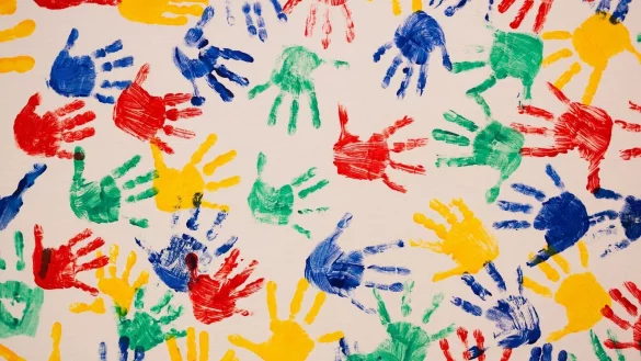 Mit einem Sonderf&ouml;rderprogramm von mehr als 20 Millionen Euro unterst&uuml;tzt die Sozialstiftung NRW heilp&auml;dagogische Kindertagesst&auml;tten und Kita-Gruppen auf dem Weg zur Inklusion. (Symbolbild) - &copy; Rolf Vennenbernd/dpa