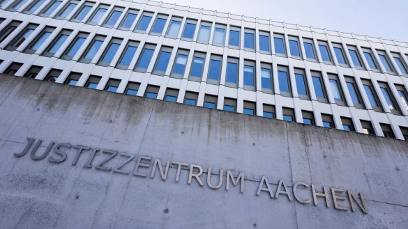 Zum zweiten Mal hat das Landgericht Aachen &uuml;ber einen Vater geurteilt, dessen Kind in seiner Obhut gestorben ist. (Archivfoto) - &copy; Rolf Vennenbernd/dpa