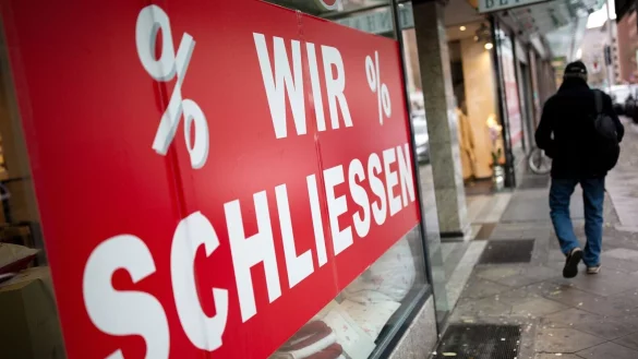 Immer mehr Unternehmen geben auf (Archivbild) - © Martin Gerten/dpa