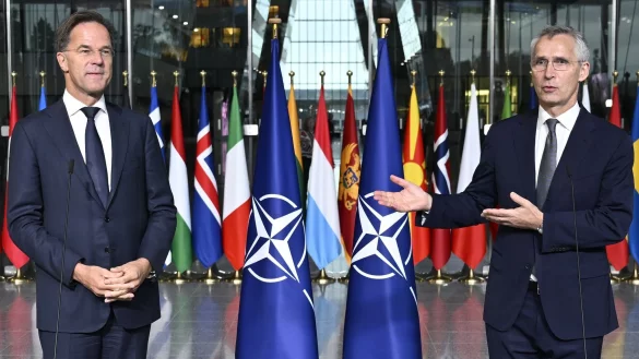 Rutte nimmt eine zentrale Funktion in der Allianz ein. - © Eric Lalmand/Belga/dpa