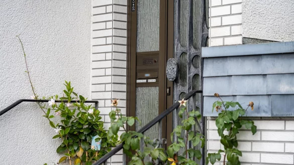Ein M&auml;dchen soll jahrelang von der Mutter im Haus der Gro&szlig;eltern festgehalten worden sein. (Archivbild) - &copy; Markus Kl&uuml;mper/dpa