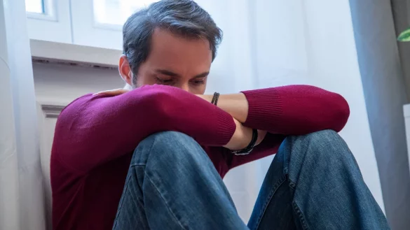 Was nun? Wer Liebeskummer hat, sollte auf jeden Fall gut auf sich achten. - &copy; Christin Klose/dpa-tmn