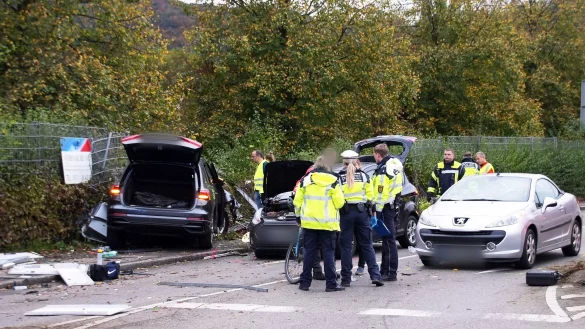 Der Grund f&uuml;r den schweren Unfall ist noch unklar. - &copy; -/SDMG/dpa