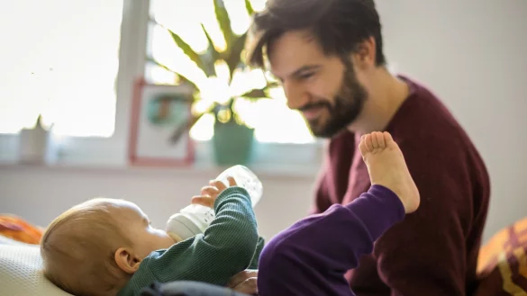 Was spricht aus Sicht von M&auml;nnern f&uuml;r oder gegen eine Vaterschaft? Wissenschaftlerinnen m&ouml;chten das herausfinden. - &copy; Christin Klose/dpa-tmn