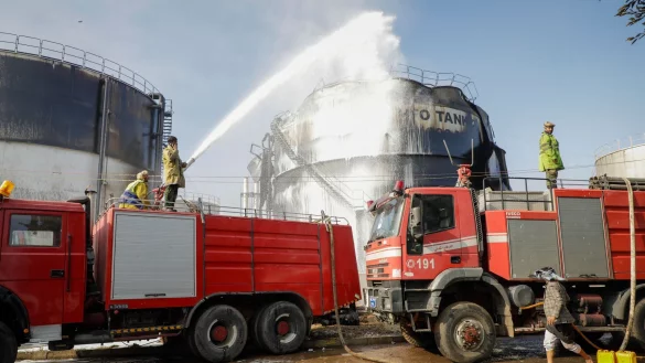 Israel hat Ziele der Huthi-Miliz im Jemen angegriffen, die Israel regelmäßig mit Raketen und Drohnen beschießt. - © Osamah Abdulrahman/AP/dpa