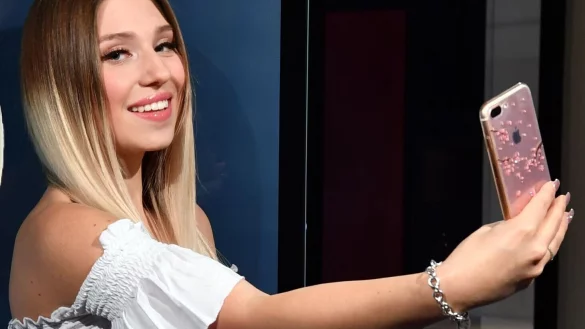 «Wie eine Statue vorgekommen»: Die nach einer langen Auszeit zurückgekehrte Influencerin Bibi Heinicke spricht über die Schattenseiten ihres großen Erfolges. (Archivfoto) - © Jens Kalaene/dpa-Zentralbild/dpa