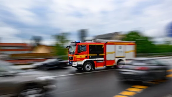 Ein zweij&auml;hriger Junge ist in Pirna in einen Schacht gefallen und musste befreit werden. (Symbolbild) - &copy; Robert Michael/dpa