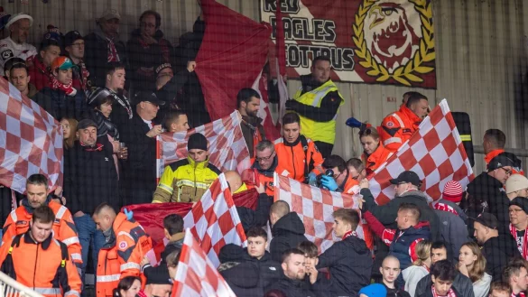 Der Vorfall ereignete sich vor dem Spiel. - &copy; Frank Hammerschmidt/dpa