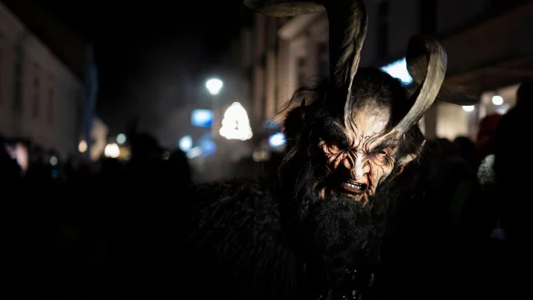 Brauchtum mit Gruselfaktor. (Foto: Archiv) - &copy; Denes Erdos/AP/dpa