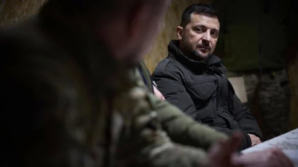 Laut dem ukrainischen Präsidenten Selenskyj werden die nordkoreanischen Soldaten inzwischen von russischer Seite regelmäßig an der Front eingesetzt. (Archivbild) - © Ukrainisches Präsidialamt/Zuma Press/dpa