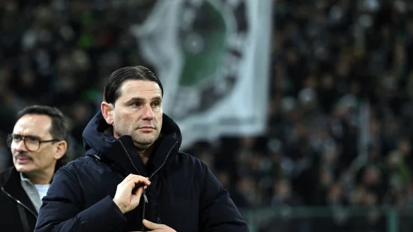 Muss sein Mittelfeld umbauen: Gladbachs Trainer Gerardo Seoane. - © Federico Gambarini/dpa