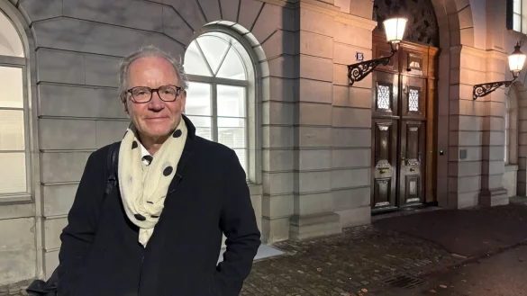 Habe nichts Verwerfliches getan: Anwalt Seith in Zürich vor dem Obergericht. - © Christiane Oelrich/dpa