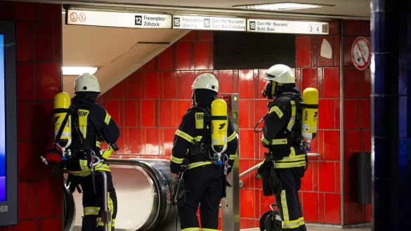 Bereits vor zwei Jahren hatte es in der U-Bahn-Station Ebertplatz gebrannt. (Archivbild) - &copy; Thomas Banneyer/dpa