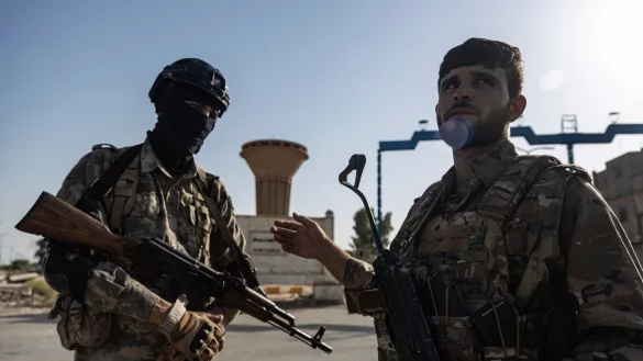 Die Kurden rechnen mit einem Angriff der türkischen Armee und ihrer syrischen Verbündeten auf die Grenzstadt Kobane. - © Baderkhan Ahmad/AP/dpa