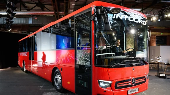 Der &laquo;Mercedes-Benz eIntouro&raquo; soll ab 2026 an Kunden ausgeliefert werden. - &copy; Bernd von Jutrczenka/dpa