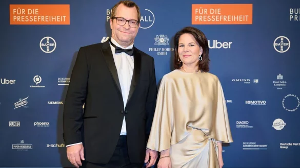 Der Kommunikationsberater und die Ministerin wollen wegen ihrer T&ouml;chter vorerst weiter zusammen wohnen. - &copy; Annette Riedl/dpa