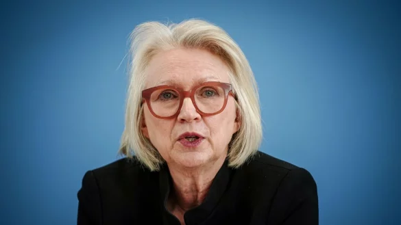 Monika Schnitzer fordert eine bessere Personalausstattung in den Kitas. (Archivbild) - © Kay Nietfeld/dpa