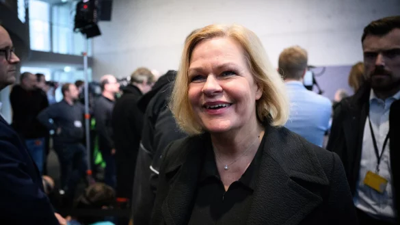 Innenpolitiker erwarten Aufklärung von Ministerin Nancy Faeser. - © Bernd von Jutrczenka/dpa