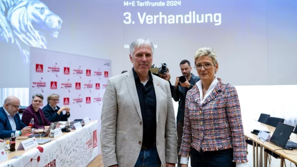 Die Tarifpartner in Bayern laufen sich warm f&uuml;r einen Pilotabschluss. - &copy; Lennart Preiss/dpa