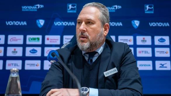 VfL Bochums Geschäftsführer Ilja Kaenzig kritisiert Ideen des FC Schalke 04 - © David Inderlied/dpa