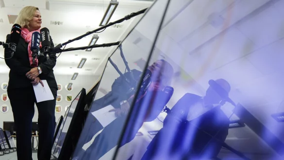 24 islamistische Anschläge seien in den vergangenen 20 Jahren verhindert worden, sagt Bundesinnenministerin Nancy Faeser. - © Hannes P. Albert/dpa