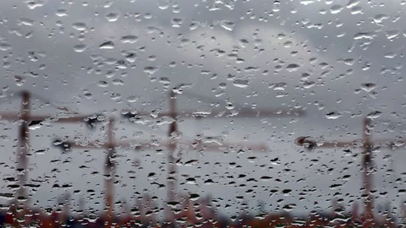 Ifo-Präsident Clemens Fuest nennt die Schwäche der deutschen Wirtschaft chronisch. (Symbolbild) - © Karl-Josef Hildenbrand/dpa