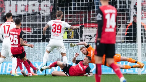 Wieder ein Gegentor f&uuml;r Leverkusen. - &copy; Marius Becker/dpa