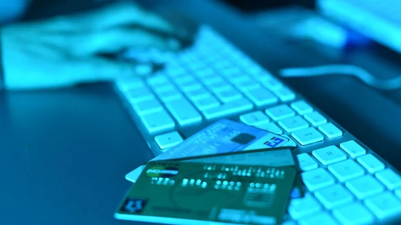 Wirtschaftskriminalität: Gesamtschaden in NRW mehr als verdoppelt - © Uli Deck/dpa