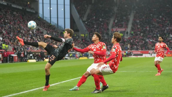 Die Bayern hatten in Mainz große Mühe. - © Thomas Frey/dpa