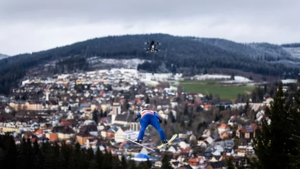 Pius Paschke beim Weltcup am Sonntag. - © Philipp von Ditfurth/dpa