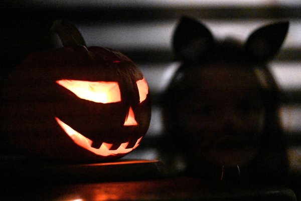 Halloween wird auch in Deutschland gefeiert. - © Swen Pförtner/dpa