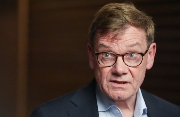 Außenminister Johann Wadephul (CDU) äußert sich in Tel Aviv nach einem Treffen mit seinem israelischen Amtskollegen Gideon Saar optimistisch zur weiteren Umsetzung des Nahost-Friedensprozesses. - © Marcus Brandt/dpa