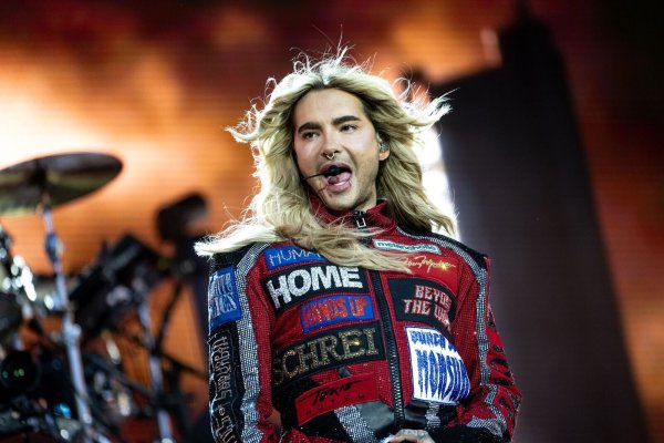 Bill Kaulitz darf bald in der ARD als Partyplaner bei einem Krimi-Dinner schalten und walten. (Archivfoto) - © Fabian Sommer/dpa