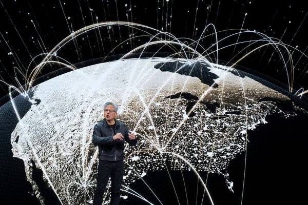 Nvidia-Chef Jensen Huang gelang es, ein gutes Verhältnis zu US-Präsident Donald Trump aufzubauen. - © Manuel Balce Ceneta/AP/dpa