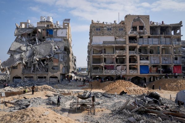 Die Hamas will in den Trümmern im Gazastreifen zwei weitere tote Geiseln geborgen haben. (Archivbild) - © Abdel Kareem Hana/AP/dpa