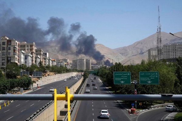 Seit Freitag sind Israel und der Iran im Krieg. (Archivbild) - © Vahid Salemi/AP/dpa