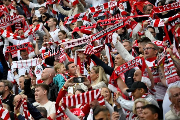 25.500 Dauerkarten gibt es im Stadion des 1. FC Köln. - © Anke Waelischmiller/dpa
