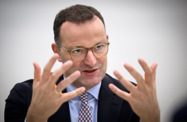 Spahn stößt Debatte über Vermögensverteilung an. (Archivbild) - © Bernd von Jutrczenka/dpa