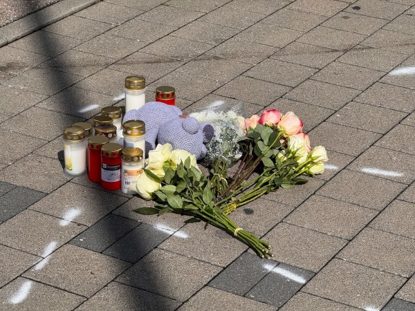 Gegen den 18 Jahre alten Autofahrer ist nach dem tödlichen Streit Haftbefehl erlassen worden. - © Marijan Murat/dpa