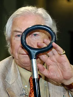 Sir Peter Ustinov w&auml;re 100 - &copy; Foto: J&ouml;rg Carstensen/dpa