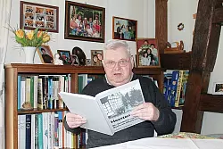 Willibald Albert hat viel Arbeit in die Ortschronik von Heesten gesteckt.