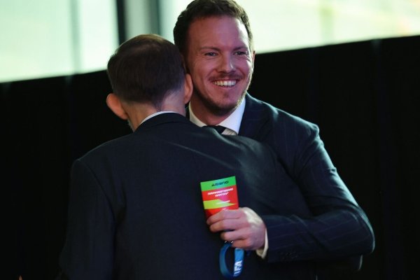 Bundestrainer Julian Nagelsmann konnte die Auslosung der WM-Qualifikation entspannt verfolgen. - © Christian Charisius/dpa