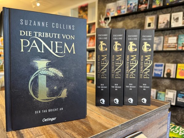 Das lange Warten hat ein Ende: der fünfte Teil der Jugendbuch-Reihe «Die Tribute von Panem» ist weltweit erschienen. - © Christiane Bosch/dpa