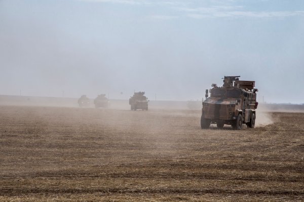 Türkische Militäroffensive in Nordsyrien 2019 (Archivbild) - © Baderkhan Ahmad/AP/dpa