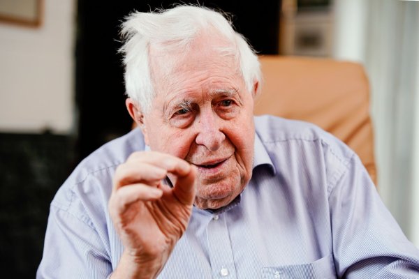 Bernhard Vogel starb im Alter von 92 Jahren. (Archivbild) - © Uwe Anspach/dpa