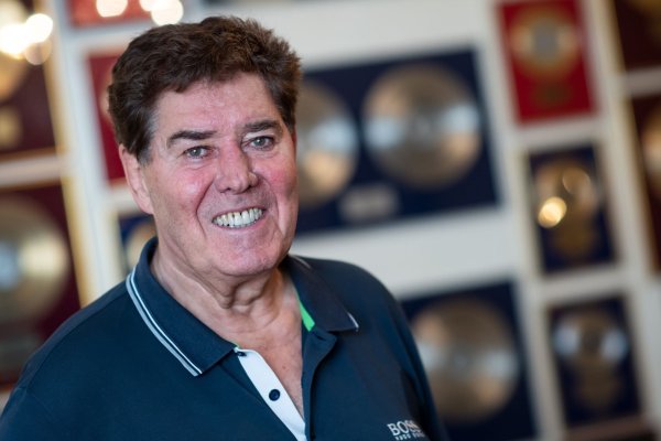 Schlagerkönig Jack White hat allen Grund zur Freude. - © Bernd von Jutrczenka/dpa