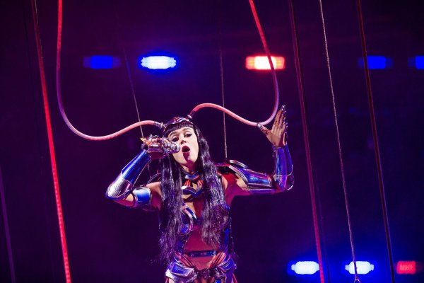 Vier Konzerte der Sängerin sind in Deutschland geplant, nach Perrys Auftritt in Hannovers ZAG-Arena sollen Auftritte in Berlin (21. Oktober), Köln (23. Oktober) und München (31. Oktober) folgen. - © Moritz Frankenberg/dpa