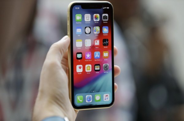 iPhone - © Foto: Marcio Jose Sanchez/AP/dpa