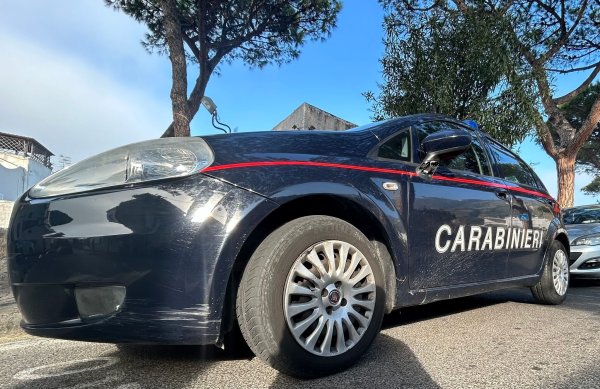 In der italienischen Hauptstadt kam es am Donnerstagabend zu einem tödlichen Unfall mit einem Elektroroller. (Symbolbild) - © Christoph Sator/dpa